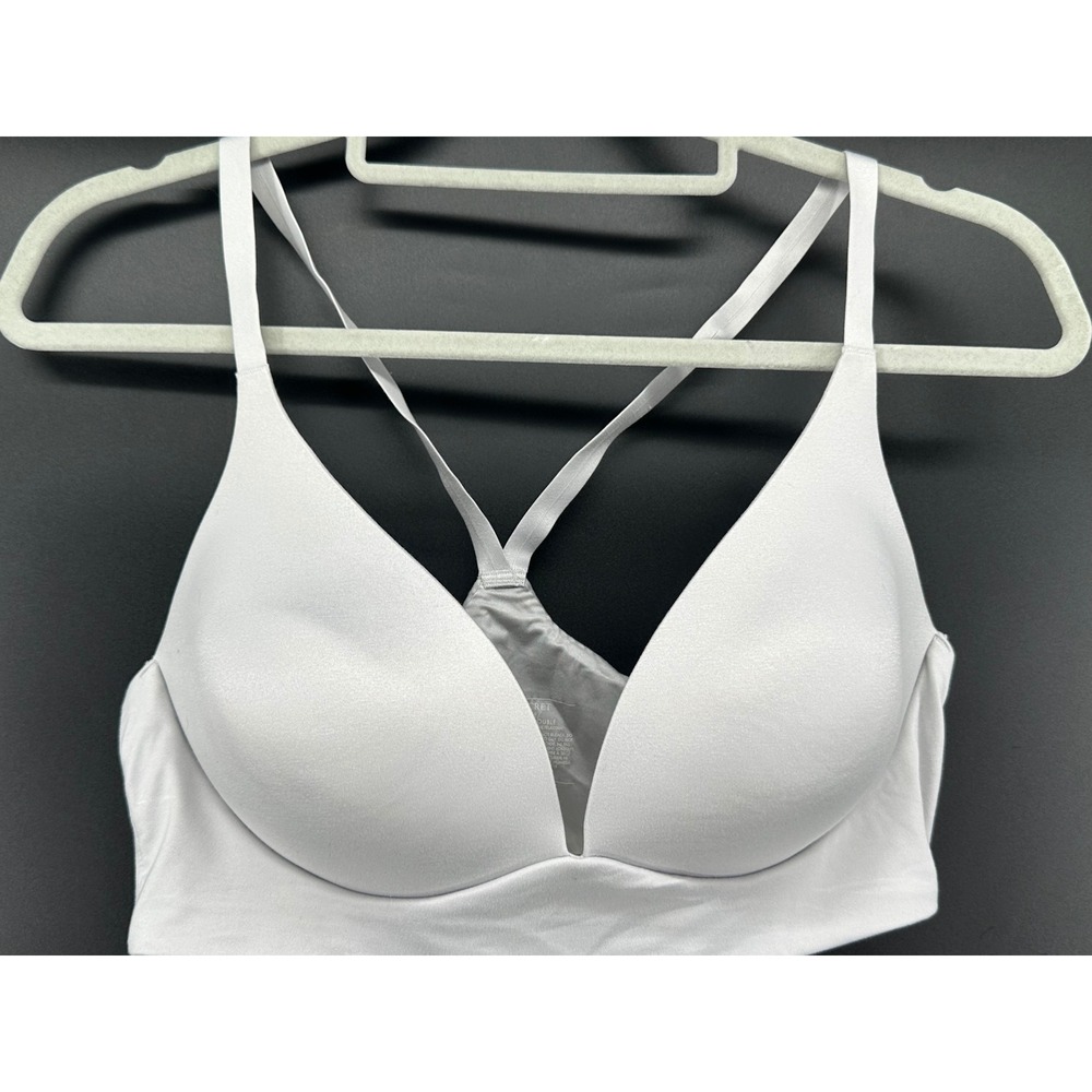 Victoria's Secret Lightly Lined Plunge Wireless Bra Grey Y-Back 38C‎